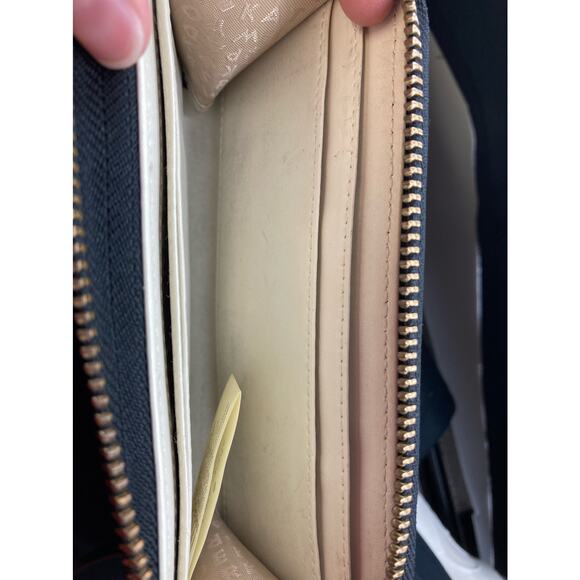 Kate Spade New York small black wristlet, wallet - Picture 4 of 4